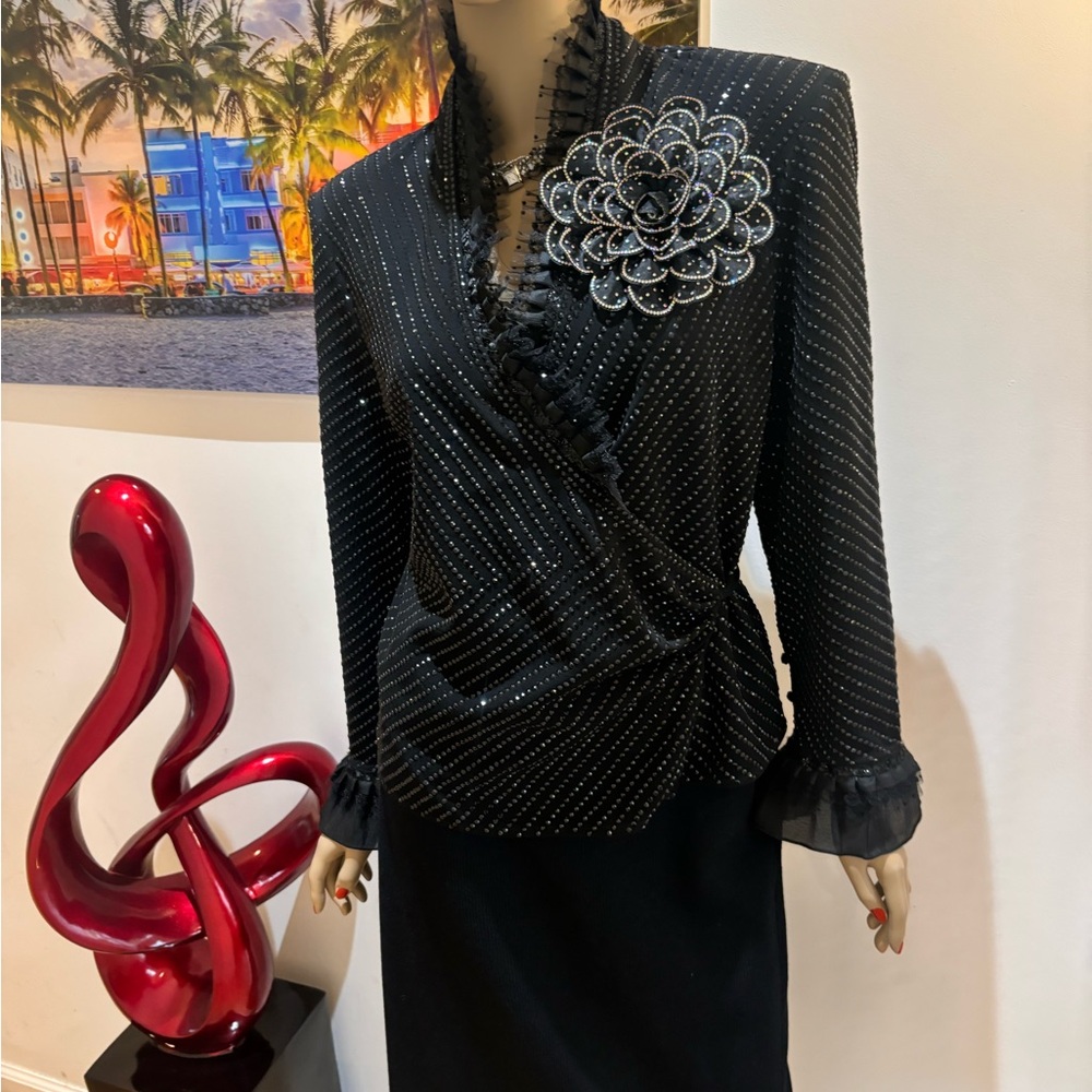 St. John Black paillettes studded Wrap Blazer Jacket Evening 10 M